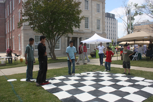 Gathering-on-Green_Chess_IMG_1954